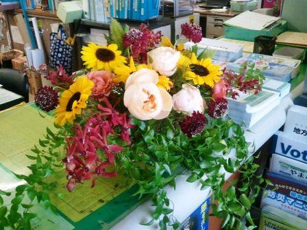 キレイなお花をいただきました