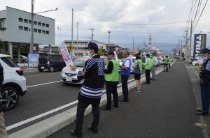 街頭指導の様子_2