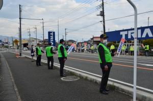 街頭指導の様子